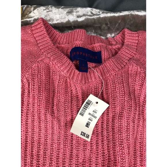 Nwt sweater - Picture 2 of 3